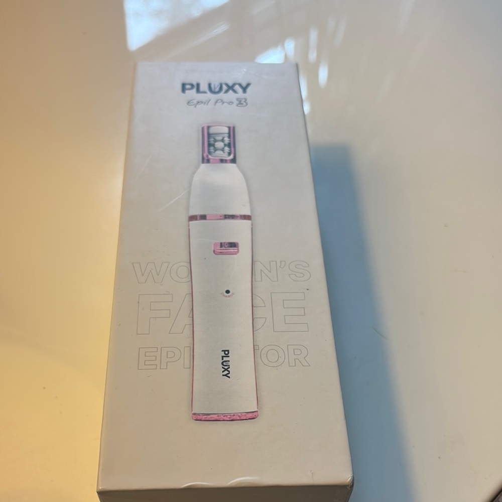 Lux Facial Epilator in White and Pink